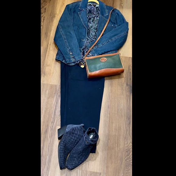 Vintage Green Dooney - Picture 5 of 8